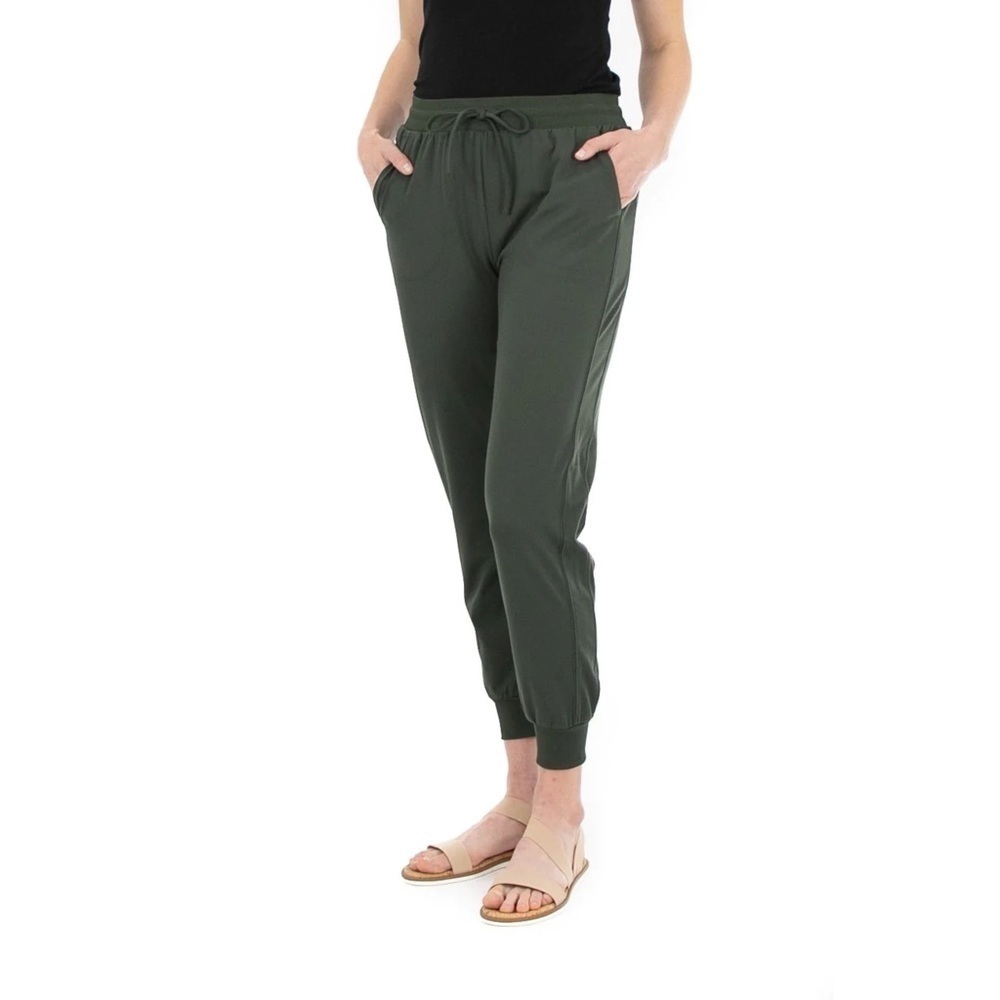 𝅺ZAC & Rachel Tie Front Jogger In Olive